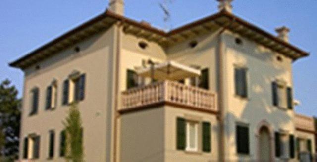 Hotel La Maddalena Quattro Castella Экстерьер фото